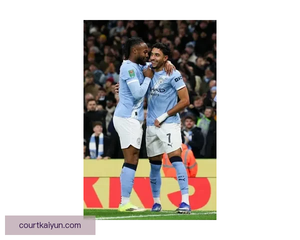 英超曼城队新赛季表现稳健，竞争力增强。