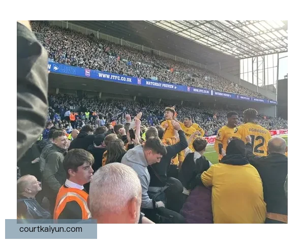 伊普斯维奇征战英超联赛杯，近期表现值得关注